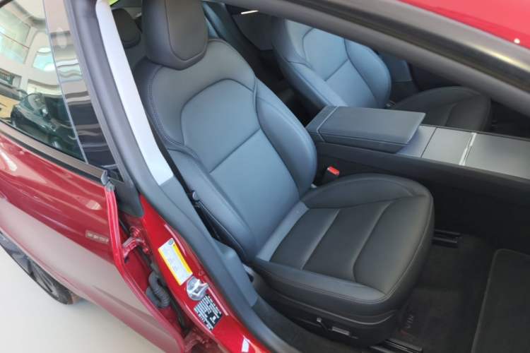 Used Tesla Model 3 2025 Rear-Wheel-Drive Version Right Front Seat
