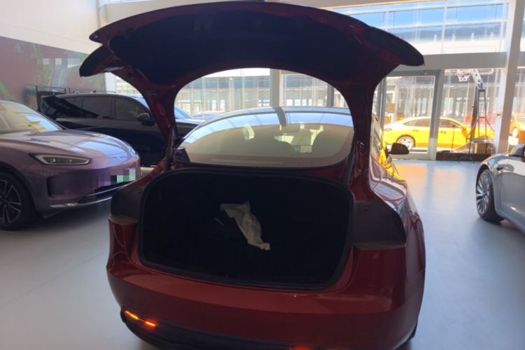 Used Tesla Model 3 2025 Rear-Wheel-Drive Version Trunk