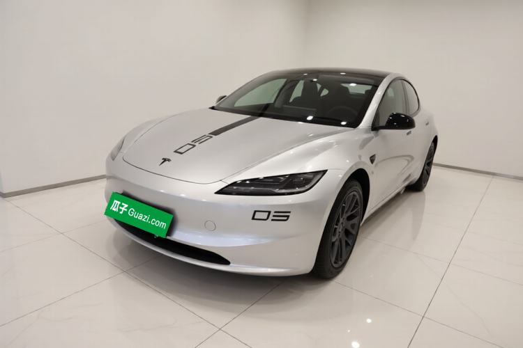 Tesla Model 3 2025 Rear-Wheel-Drive Version