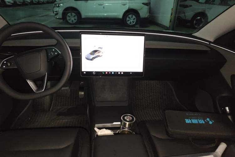 Used Tesla Model 3 2025 Rear-Wheel-Drive Version Audio And AC Panel