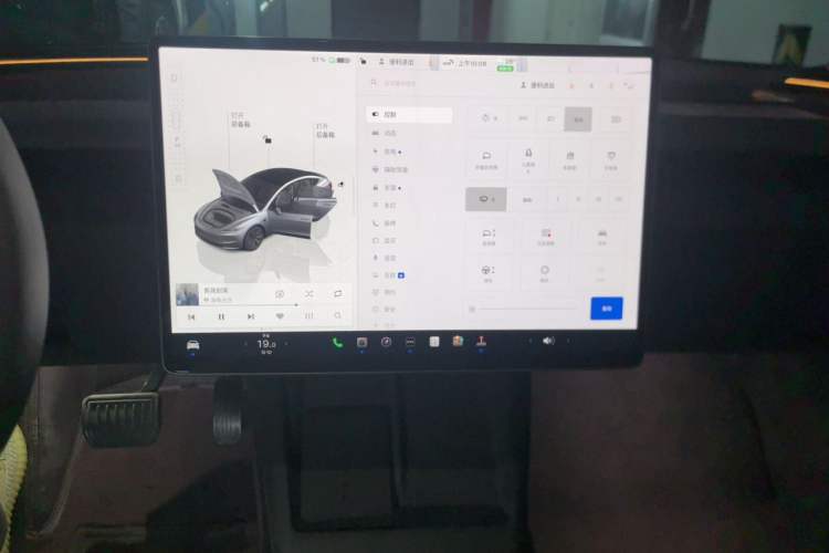Used Tesla Model 3 2025 Rear-Wheel-Drive Version Audio And AC Panel