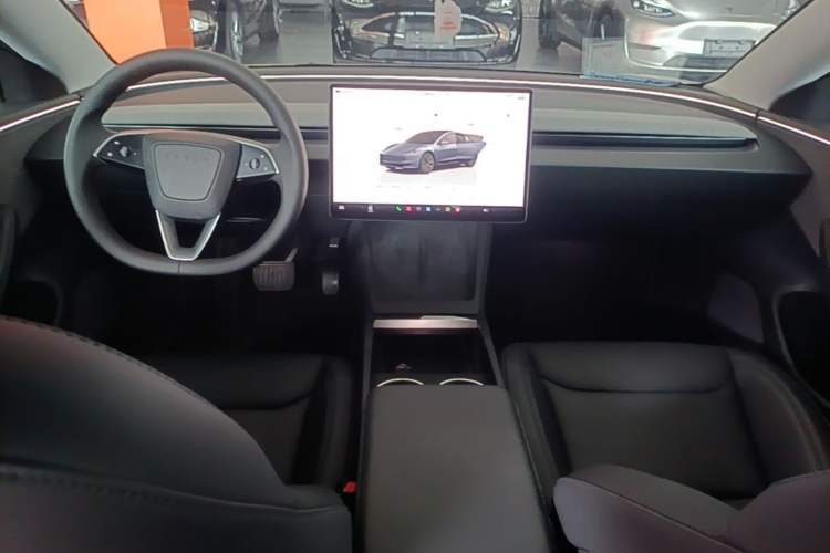 Used Tesla Model 3 2025 Rear-Wheel-Drive Version Center Console