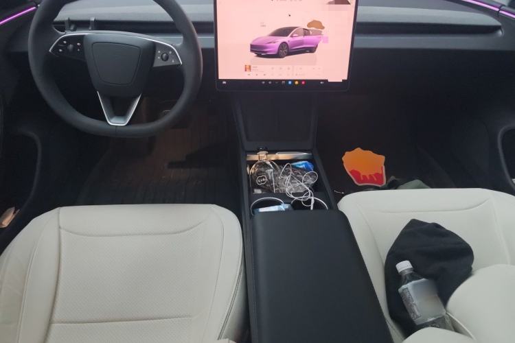 Used Tesla Model 3 2025 Rear-Wheel-Drive Version Center Console