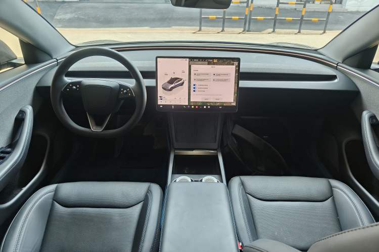 Used Tesla Model 3 2025 Rear-Wheel-Drive Version Center Console