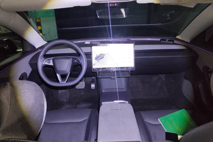 Used Tesla Model 3 2025 Rear-Wheel-Drive Version Center Console