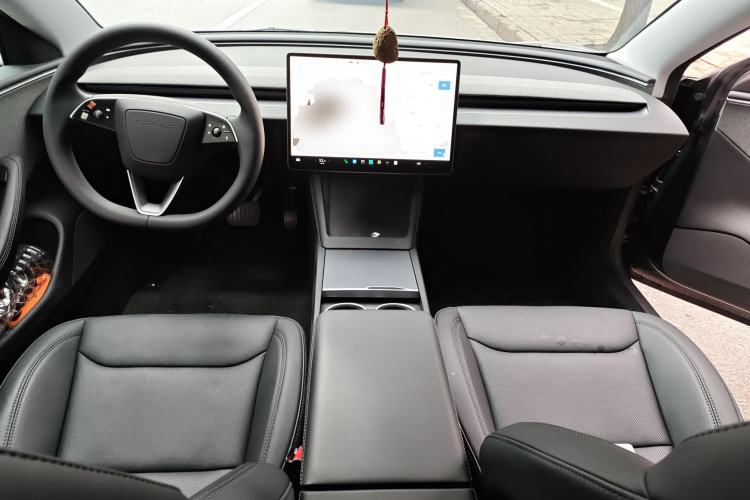 Used Tesla Model 3 2025 Rear-Wheel-Drive Version Center Console