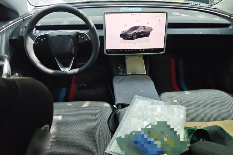 Used Tesla Model 3 2025 Model Revised Rear-Wheel-Drive Version Center Console