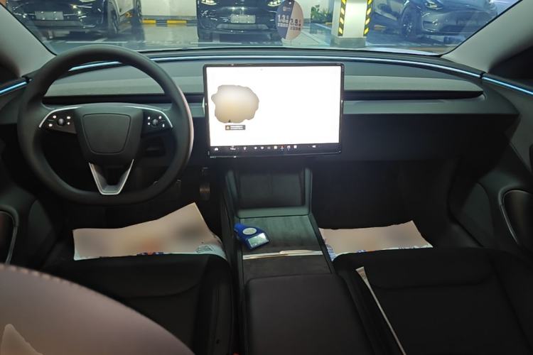 Used Tesla Model 3 2025 Rear-Wheel-Drive Version Center Console