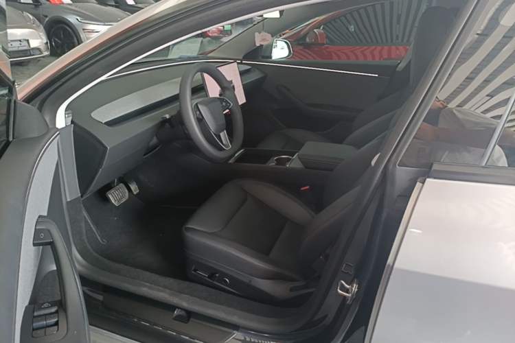 Used Tesla Model 3 2025 Rear-Wheel-Drive Version Driver Seat