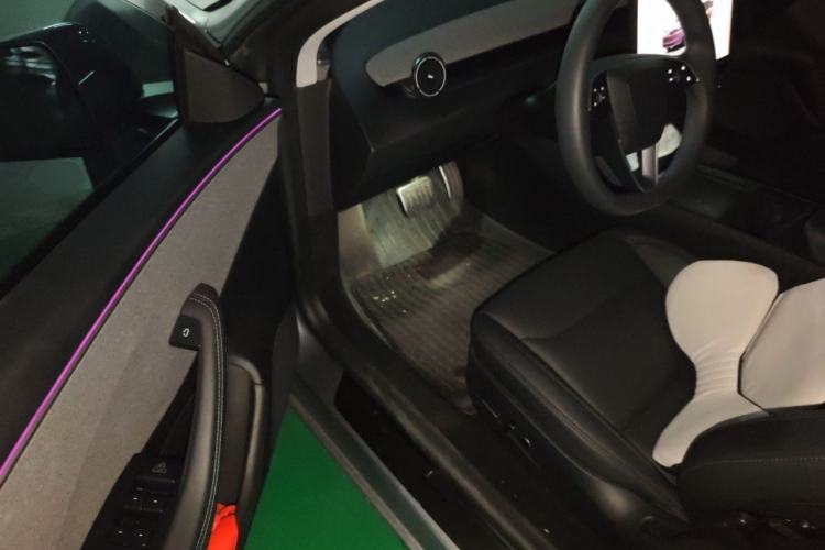 Used Tesla Model 3 2025 Rear-Wheel-Drive Version Driver Seat