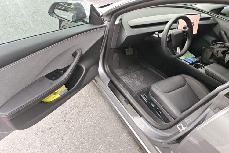 Used Tesla Model 3 2025 Model Long-Range Rear-Wheel-Drive Version Driver Seat
