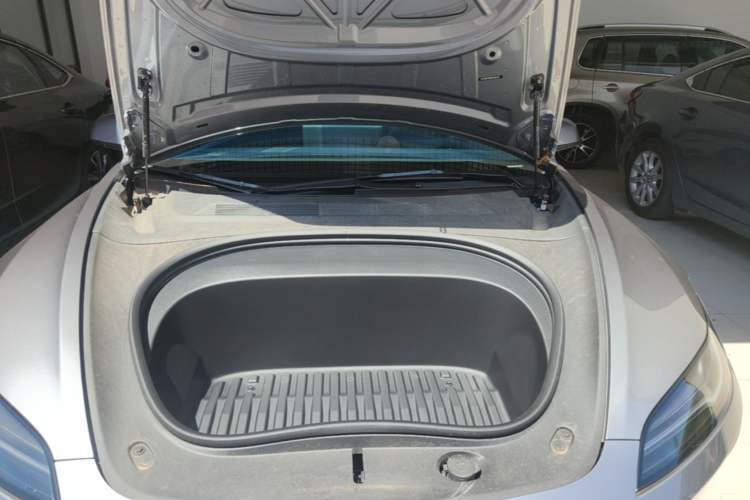 Used Tesla Model 3 2025 Rear-Wheel-Drive Version Engine Bay