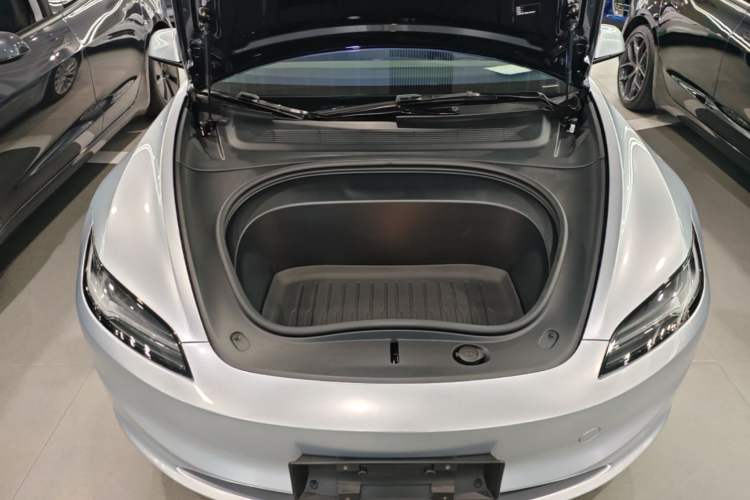 Used Tesla Model 3 2025 Rear-Wheel-Drive Version Engine Bay