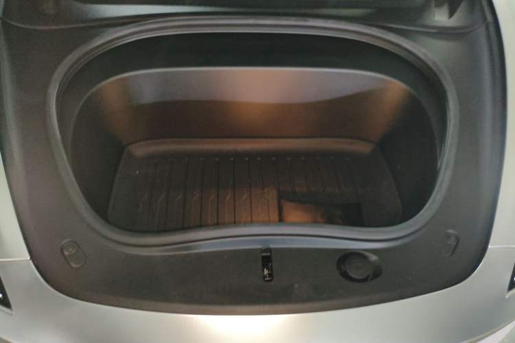 Used Tesla Model 3 2025 Model Revised Rear-Wheel-Drive Version Engine Bay