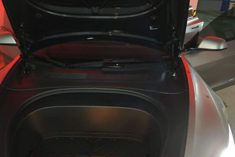 Used Tesla Model 3 2025 Rear-Wheel-Drive Version Engine Bay Left