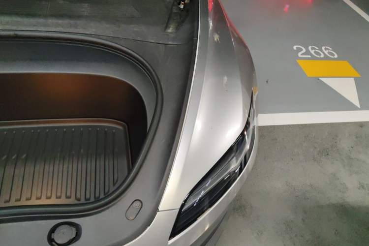 Used Tesla Model 3 2025 Rear-Wheel-Drive Version Engine Bay Left