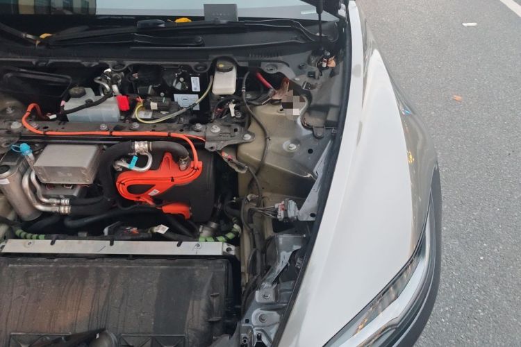 Used Tesla Model 3 2025 Rear-Wheel-Drive Version Engine Bay Left