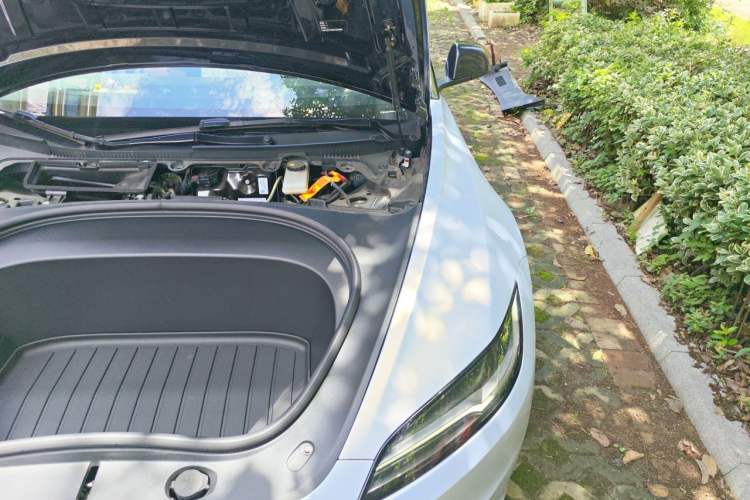 Used Tesla Model 3 2025 Model Revised Rear-Wheel-Drive Version Engine Bay Left