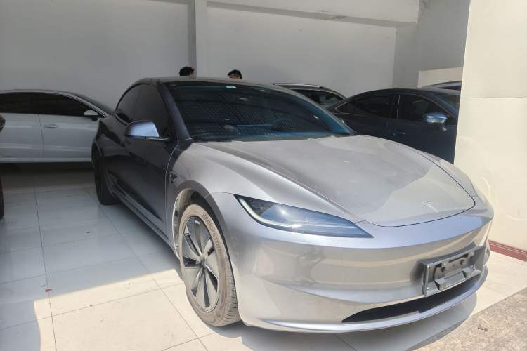 Used Tesla Model 3 2025 Rear-Wheel-Drive Version Exterior 1