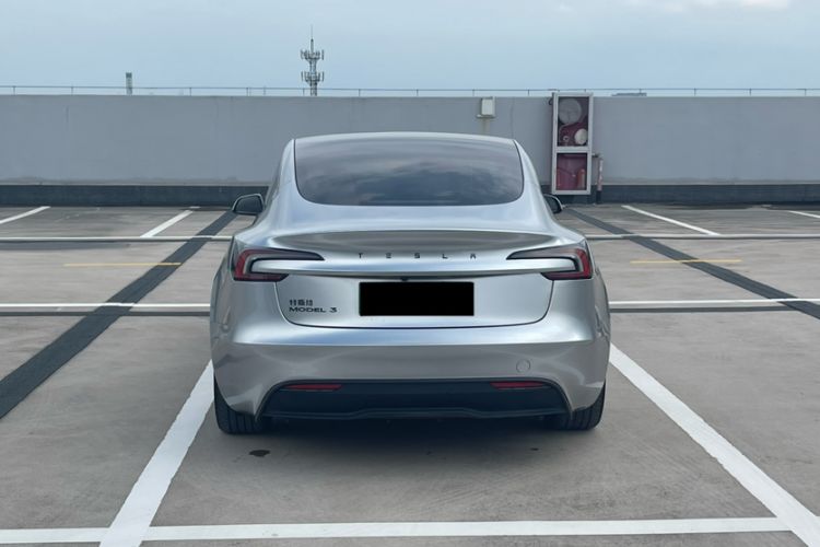 Used Tesla Model 3 2025 Rear-Wheel-Drive Version Exterior 4