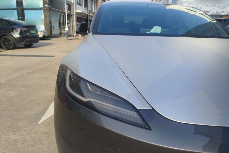 Used Tesla Model 3 2025 Rear-Wheel-Drive Version Exterior 6