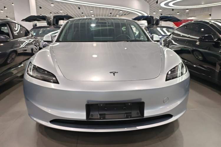 Used Tesla Model 3 2025 Rear-Wheel-Drive Version Front