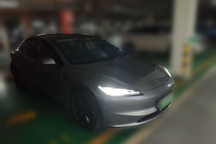 Used Tesla Model 3 2025 Rear-Wheel-Drive Version Front Right 45 Deg
