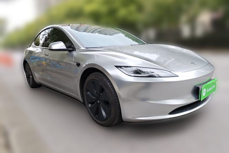 Used Tesla Model 3 2025 Rear-Wheel-Drive Version Front Right 45 Deg