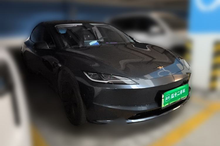 Used Tesla Model 3 2025 Rear-Wheel-Drive Version Front Right 45 Deg