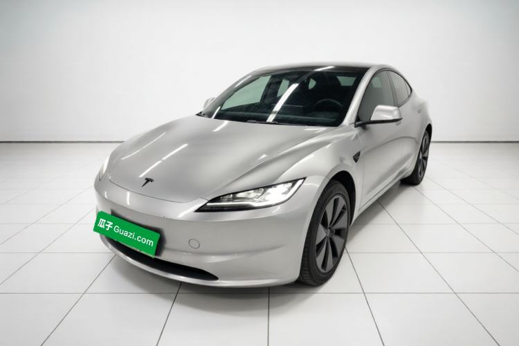 Tesla Model 3 2025 Rear-Wheel-Drive Version
