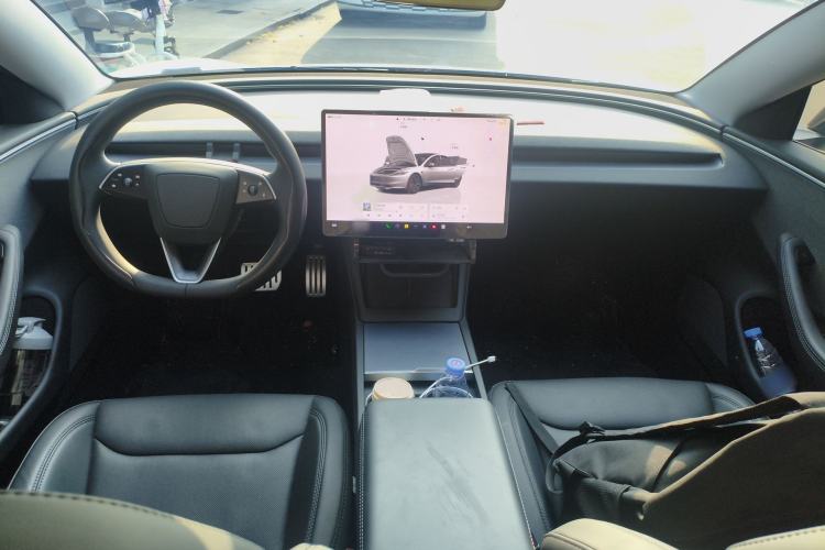 Used Tesla Model 3 2025 Rear-Wheel-Drive Version Interior 2
