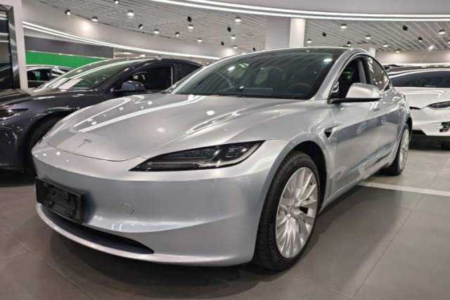 Used Tesla Model 3 2025 Rear-Wheel-Drive Version