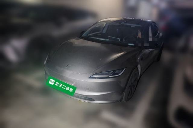Używany Tesla Model 3 2025 Long-Range All-Wheel-Drive Version