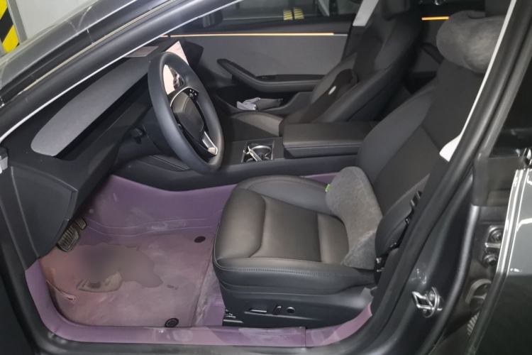 Used Tesla Model 3 2025 Rear-Wheel-Drive Version Left Front Seat