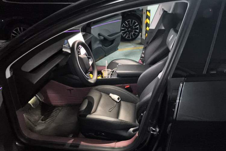 Used Tesla Model 3 2025 Rear-Wheel-Drive Version Left Front Seat