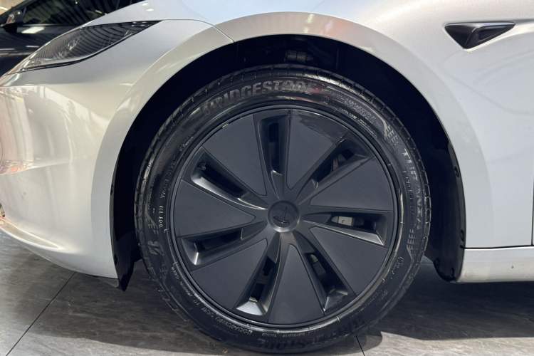Used Tesla Model 3 2025 Rear-Wheel-Drive Version Left Front Wheel Hub