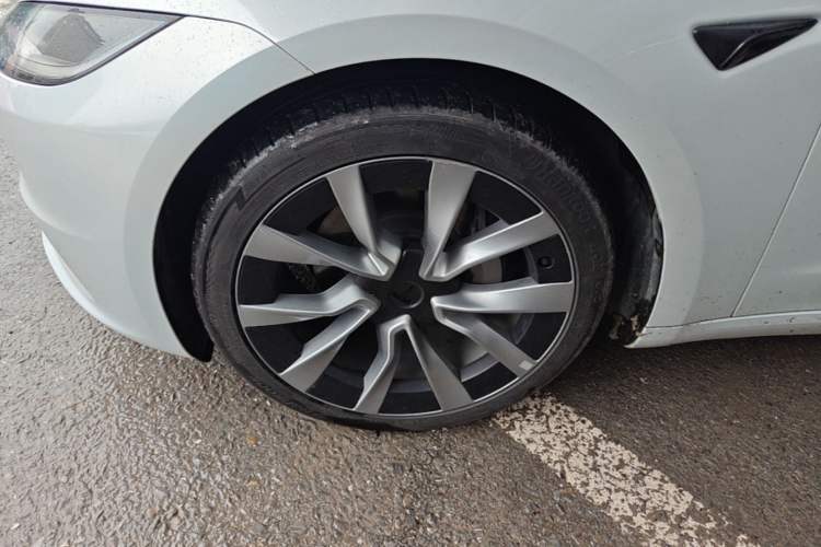 Used Tesla Model 3 2025 Rear-Wheel-Drive Version Left Front Wheel Hub