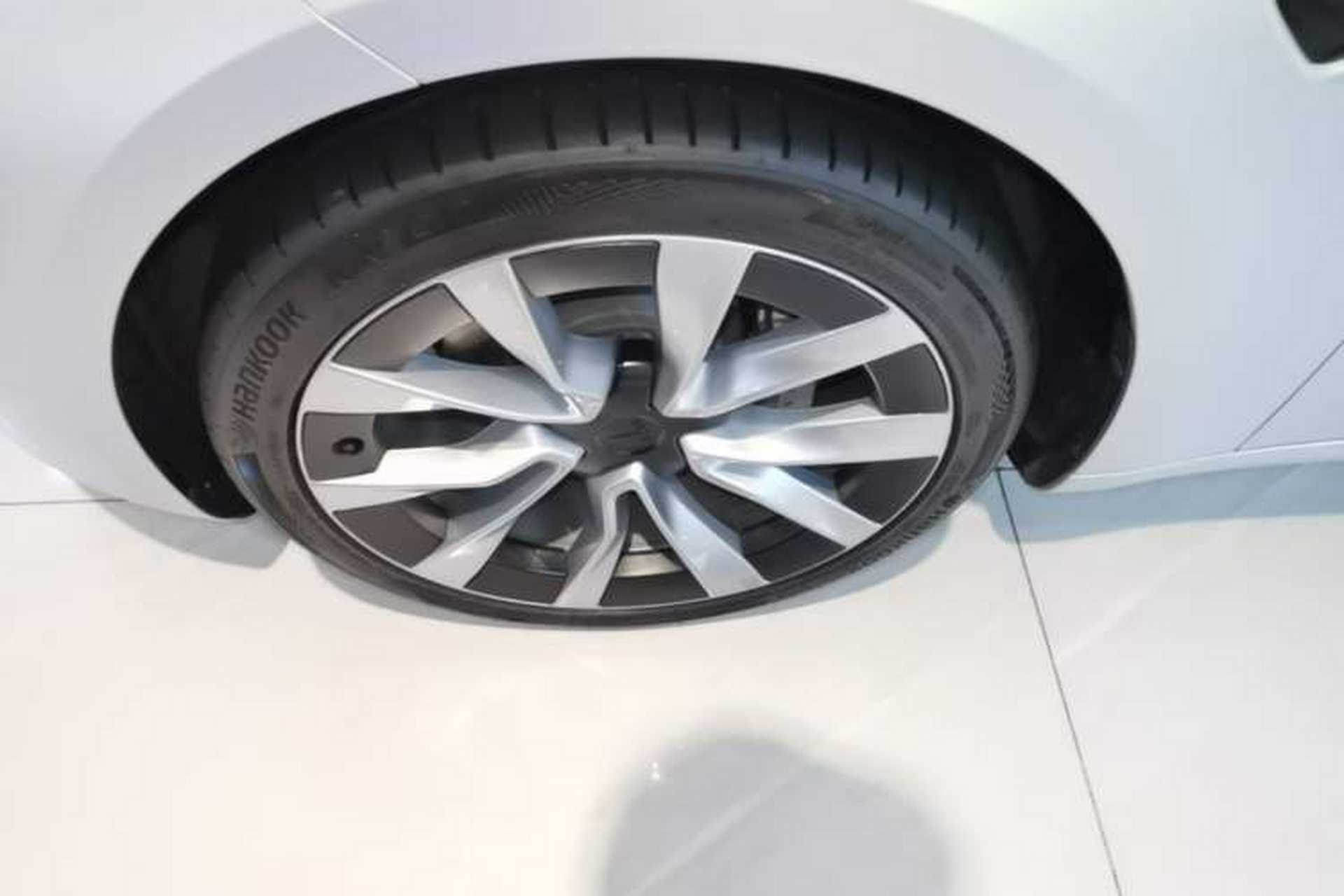 Used Tesla Model 3 2025 Rear-Wheel-Drive Version Left Front Wheel Hub