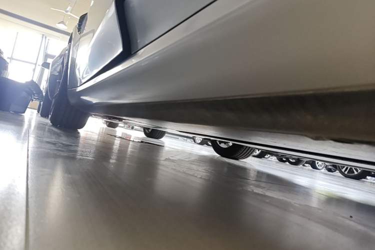 Used Tesla Model 3 2025 Model Revised Rear-Wheel-Drive Version Left Side Sill