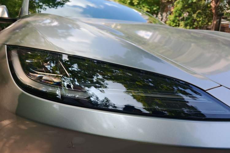 Used Tesla Model 3 2025 Model Revised Rear-Wheel-Drive Version Right Front Headlight
