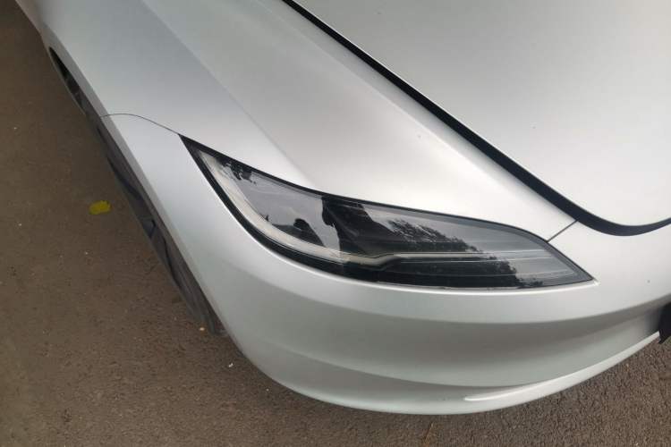 Used Tesla Model 3 2025 Model Revised Rear-Wheel-Drive Version Right Front Headlight