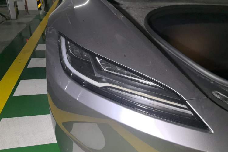 Used Tesla Model 3 2025 Rear-Wheel-Drive Version Right Front Headlight