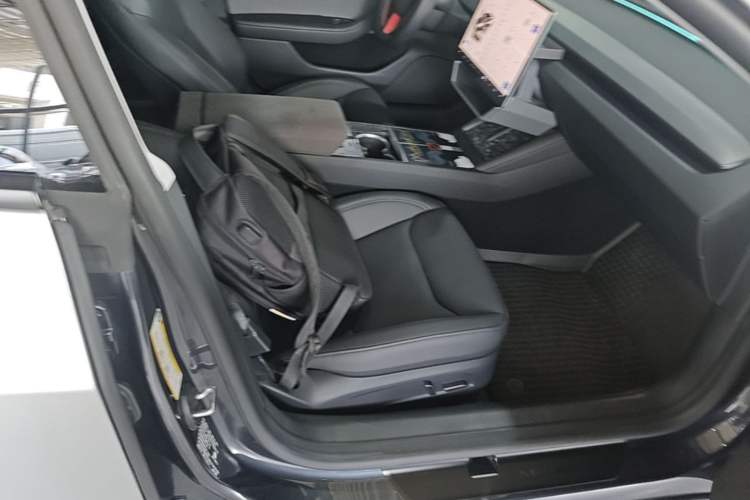 Used Tesla Model 3 2025 Model Revised Rear-Wheel-Drive Version Right Front Seat