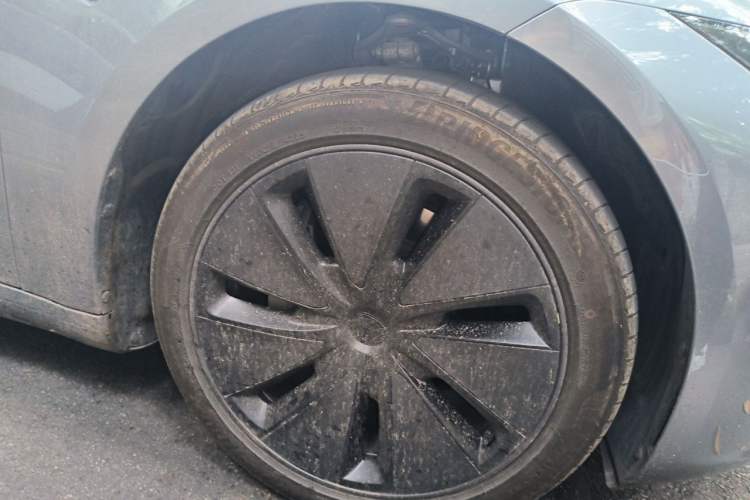 Used Tesla Model 3 2025 Model Revised Rear-Wheel-Drive Version Right Front Wheel Hub