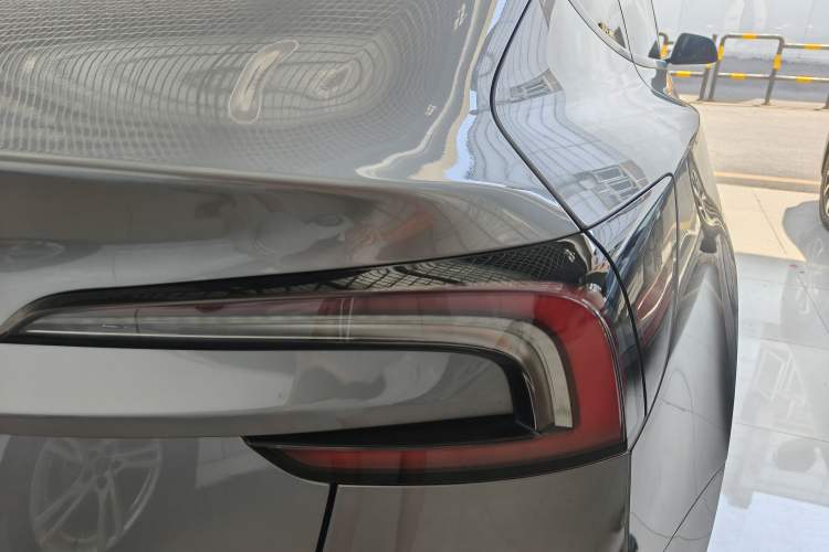 Used Tesla Model 3 2025 Rear-Wheel-Drive Version Right Rear Taillight