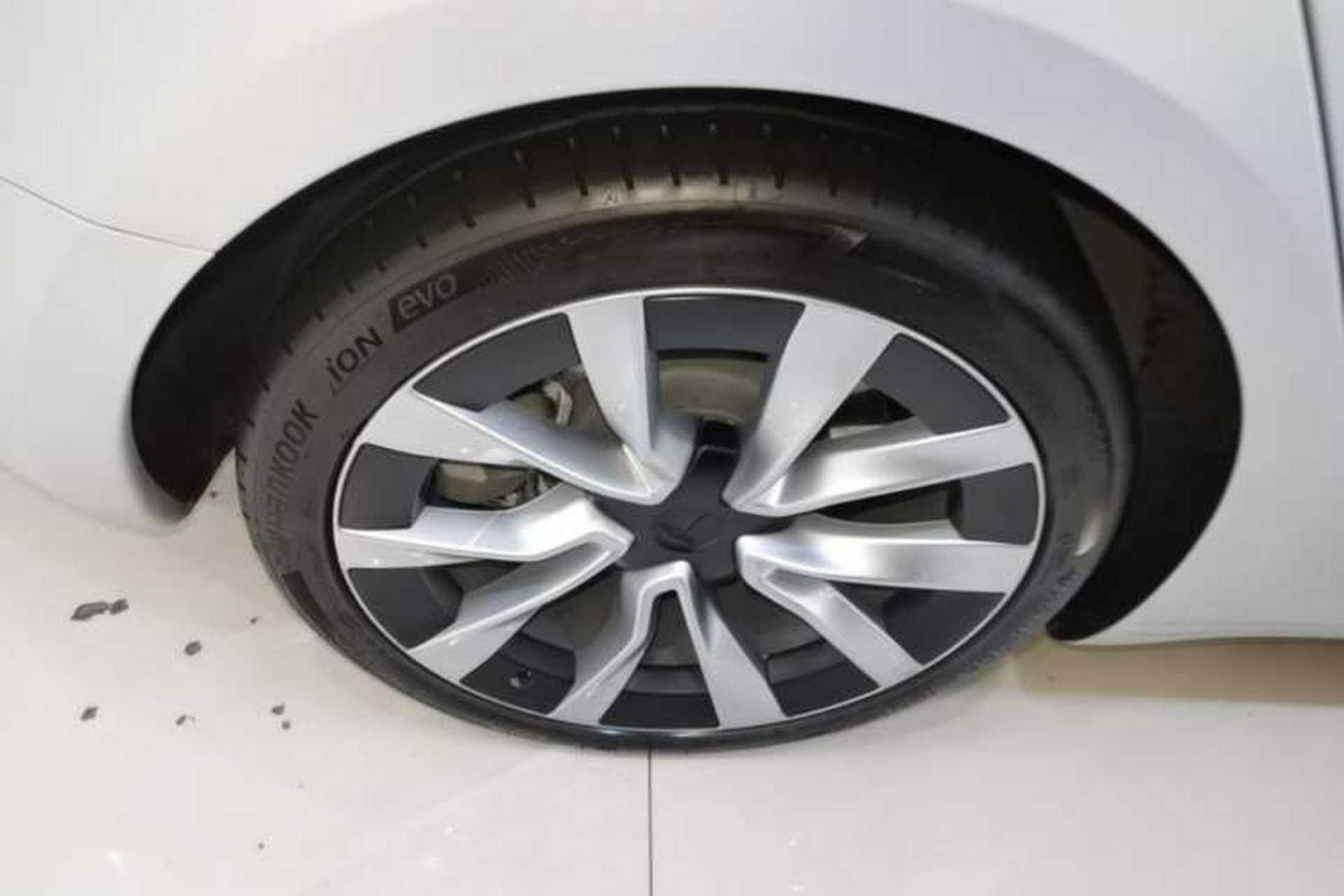 Used Tesla Model 3 2025 Rear-Wheel-Drive Version Right Rear Wheel Hub