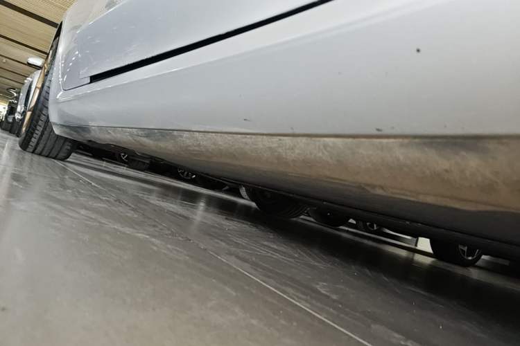 Used Tesla Model 3 2025 Model Revised Rear-Wheel-Drive Version Right Side Sill