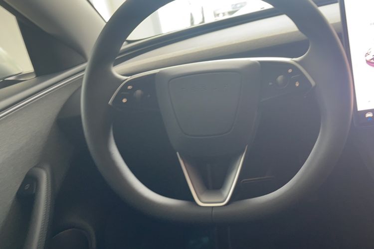 Used Tesla Model 3 2025 Rear-Wheel-Drive Version Steering Wheel