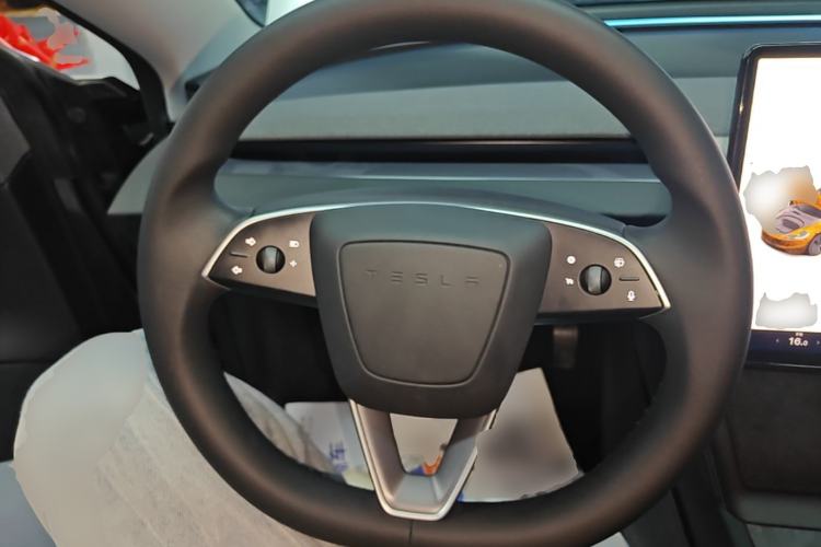 Used Tesla Model 3 2025 Rear-Wheel-Drive Version Steering Wheel