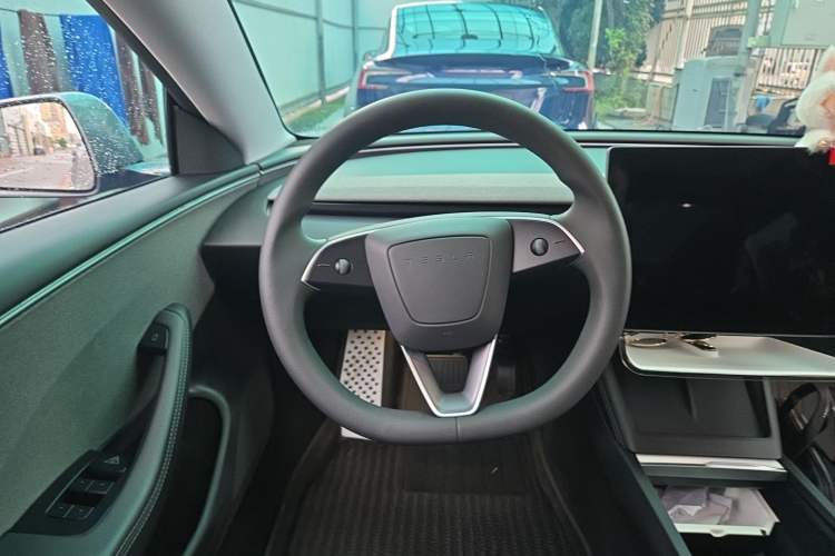 Used Tesla Model 3 2025 Rear-Wheel-Drive Version Steering Wheel